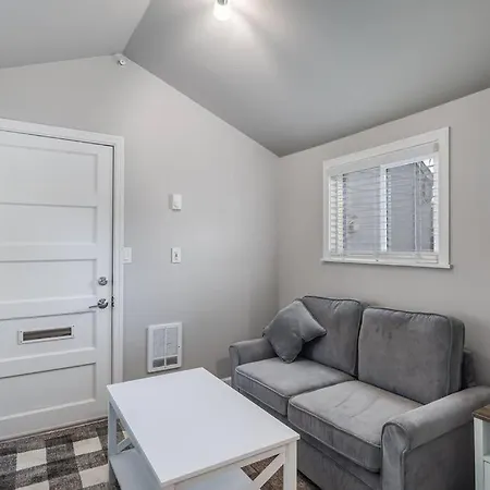 Adorable Cottage Near Scenic Waterfront Park Everett Exterior photo